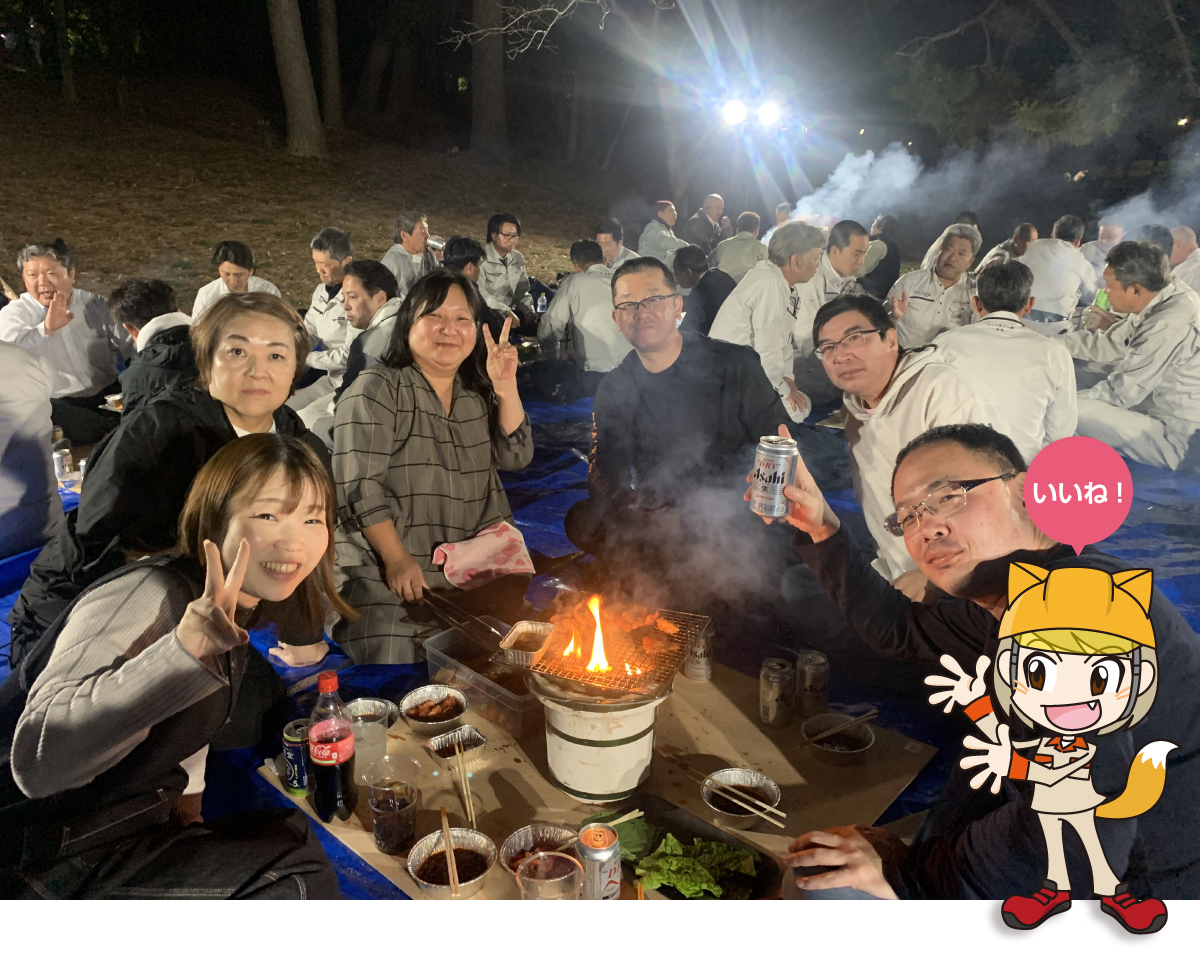 夜桜を愛でながらの焼き肉！服部緑地公園で行われた＜お花見の会＞。